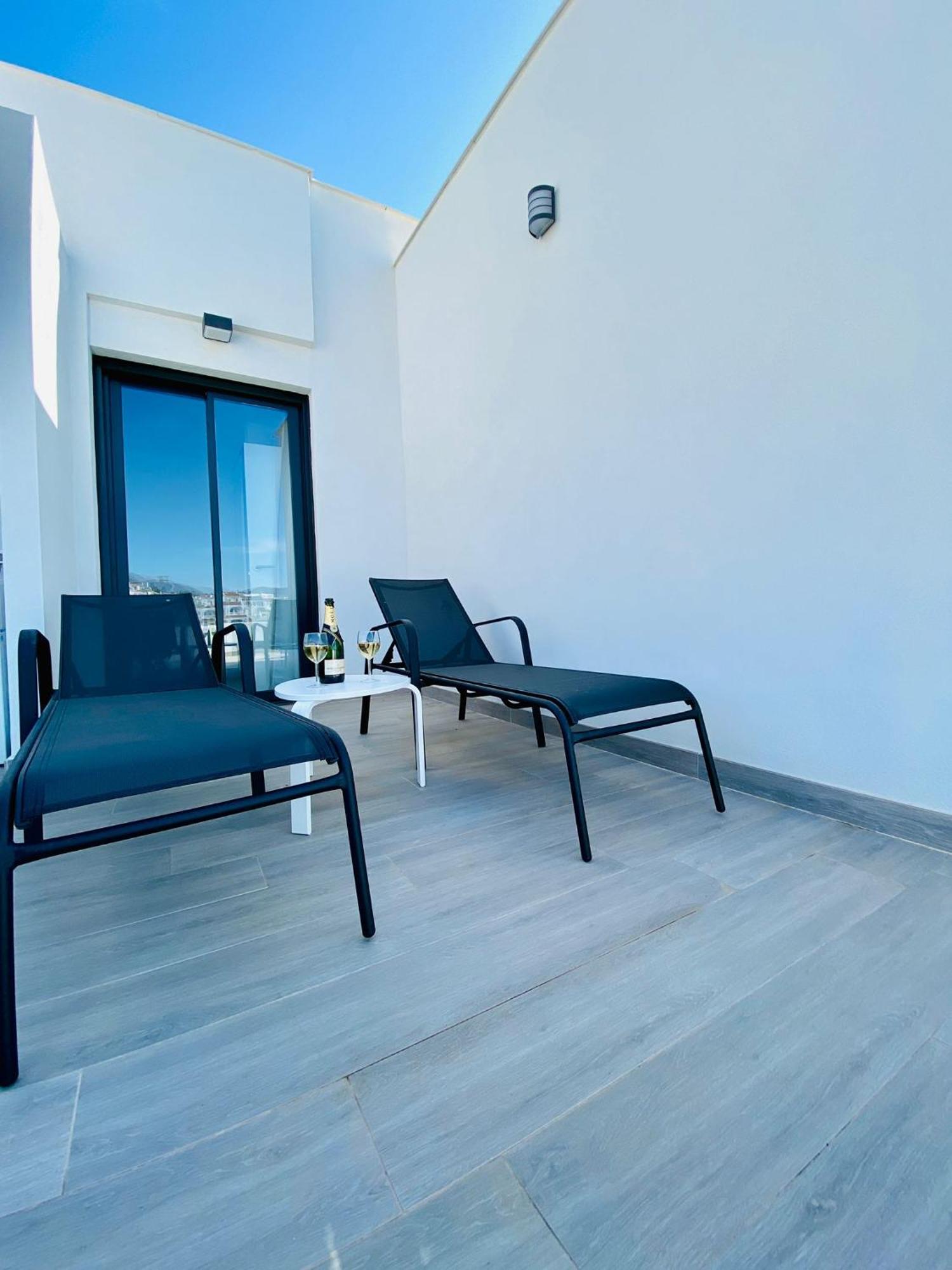 Royal Palm 22 Luxurious 3 Bedroom Penthouse Nerja Exterior foto
