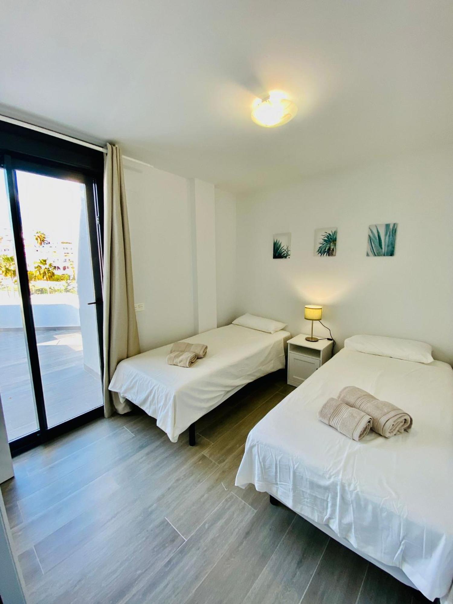 Royal Palm 22 Luxurious 3 Bedroom Penthouse Nerja Exterior foto