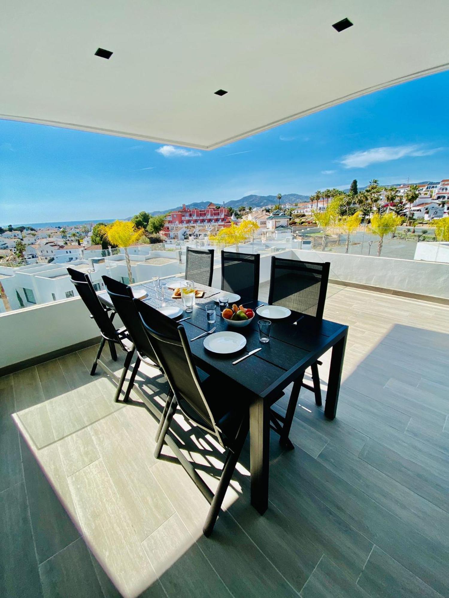 Royal Palm 22 Luxurious 3 Bedroom Penthouse Nerja Exterior foto