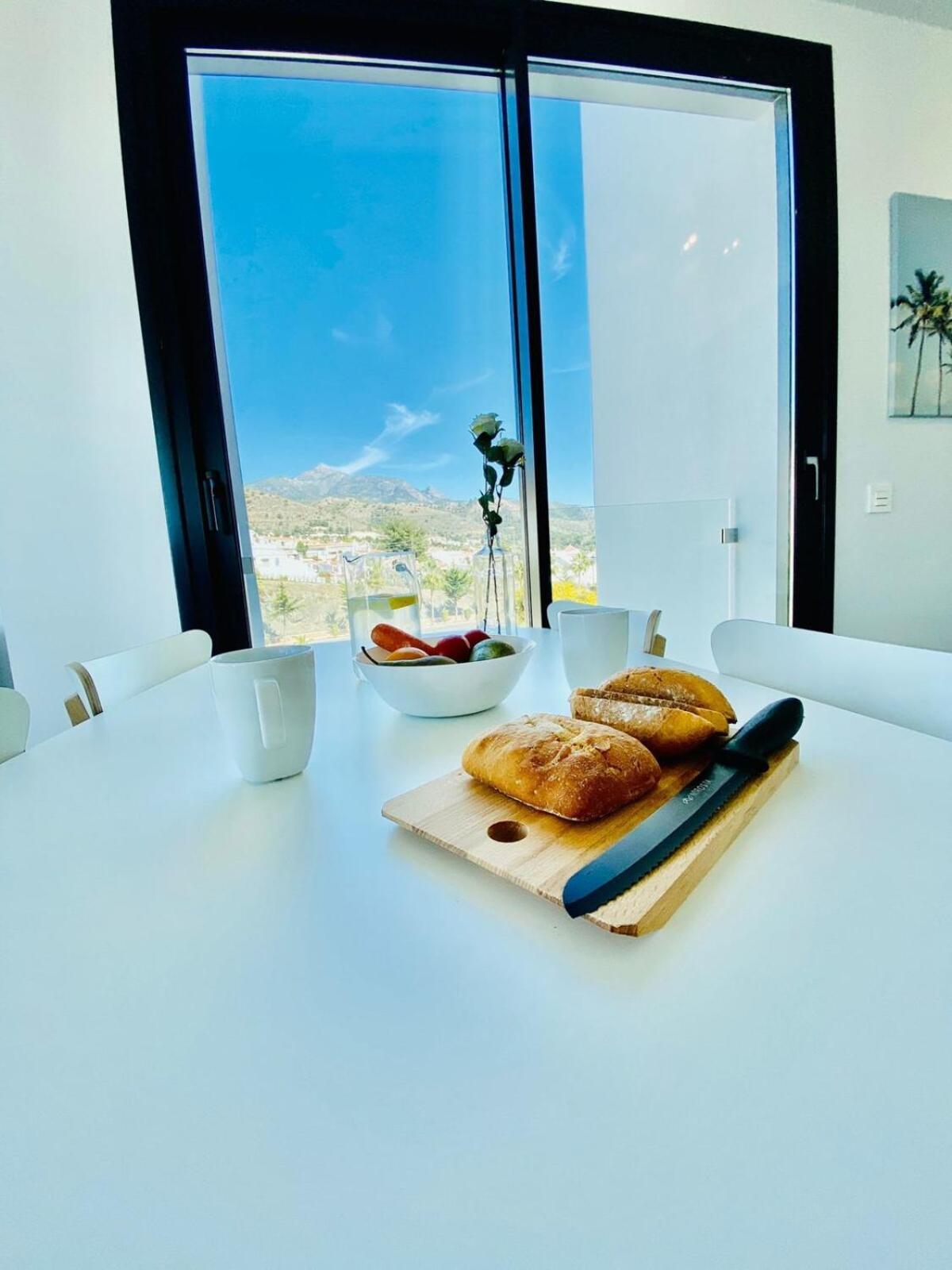 Royal Palm 22 Luxurious 3 Bedroom Penthouse Nerja Exterior foto